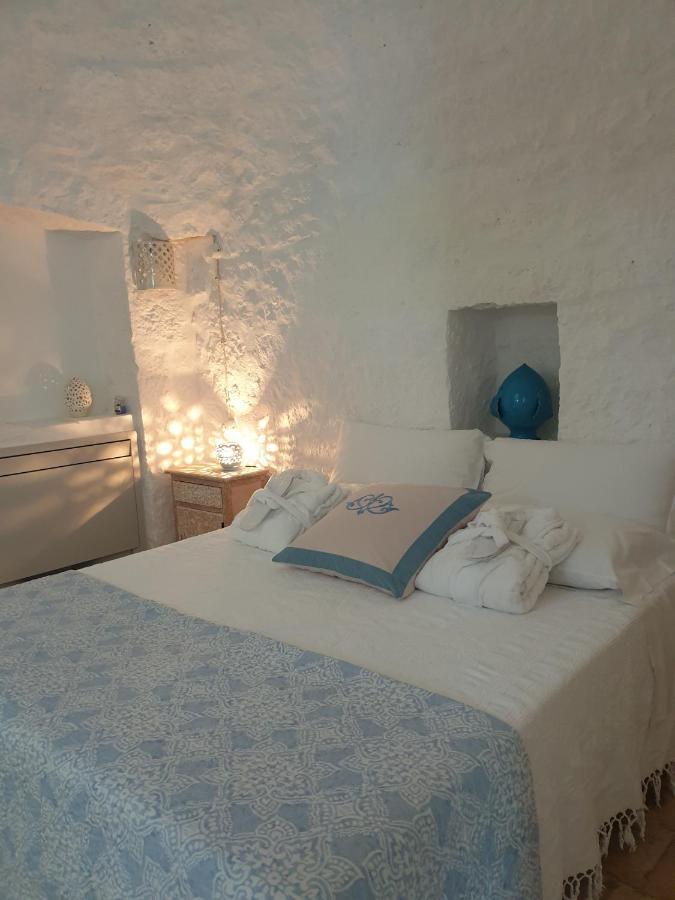 Trullitria Rooms Alberobello Bagian luar foto